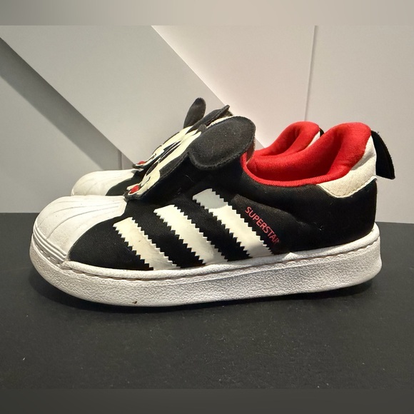 Adidas Toddler Mickey Black and White Shoes - Picture 2 of 6